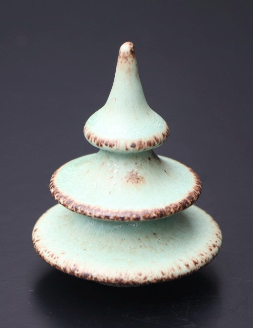 Boom klein lichtgroen