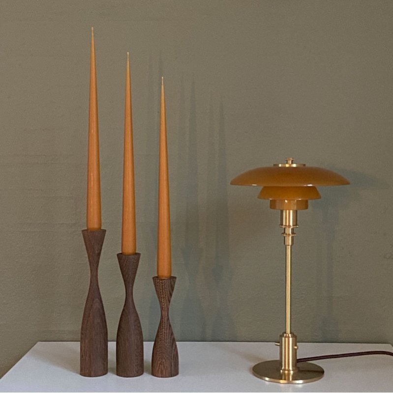 Kandelaars By Brorson Shape gerookt eiken