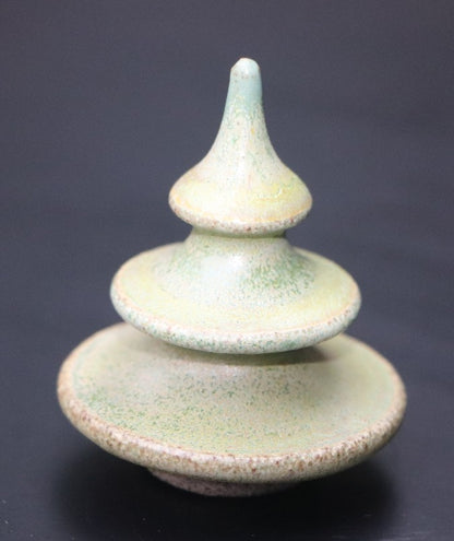 Boom klein lichtgroen