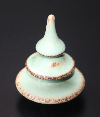 Boom klein lichtgroen