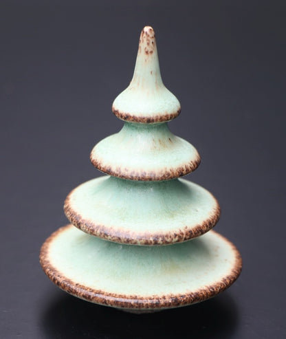 Boom middel lichtgroen